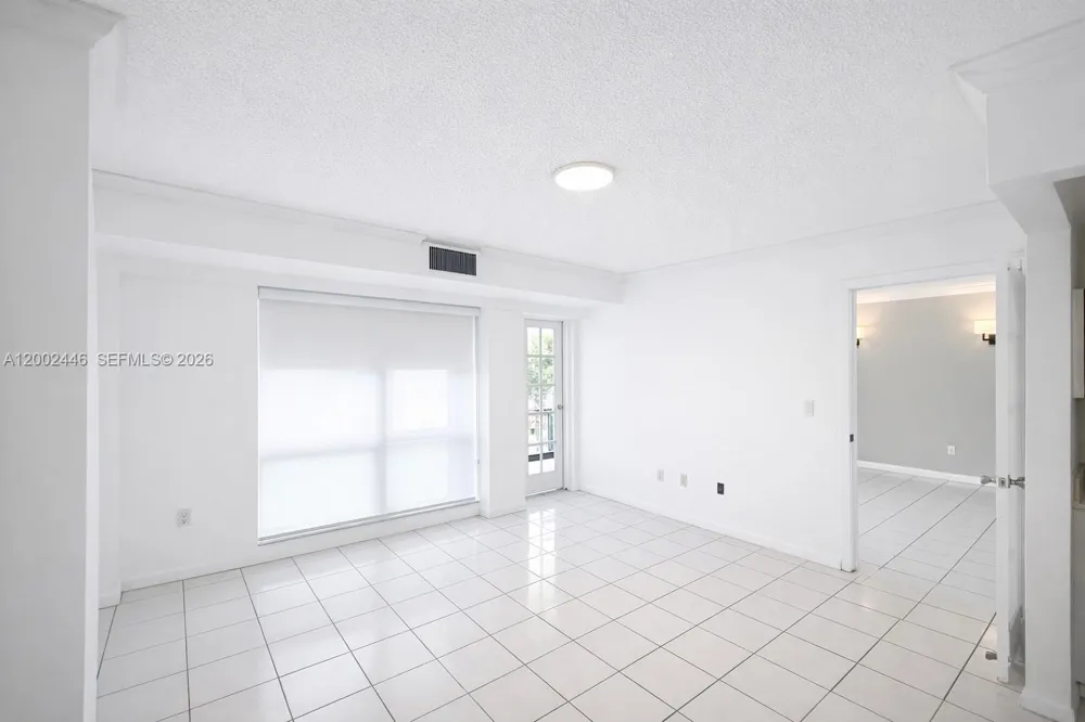 77 Crandon Blvd #3C Key Biscayne, FL 33149