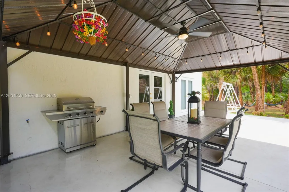 25401 SW 86th St Indian Town, FL 34956