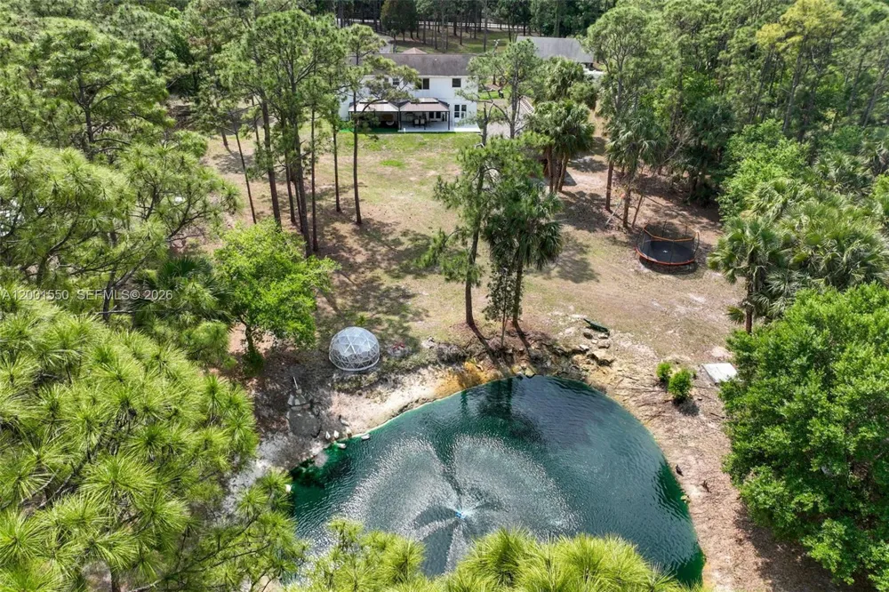 25401 SW 86th St Indian Town, FL 34956