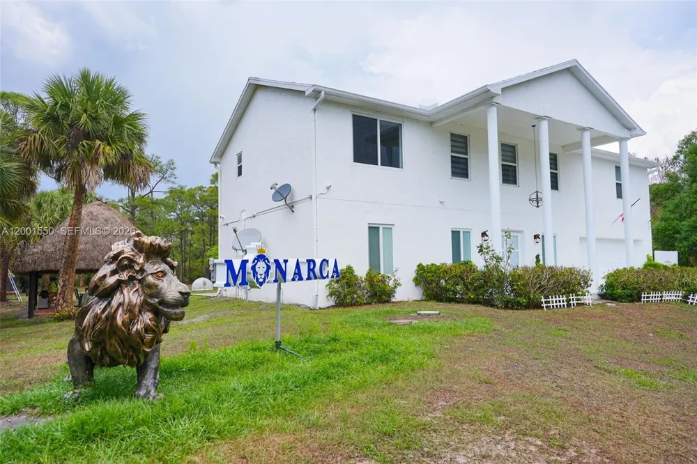 25401 SW 86th St Indian Town, FL 34956