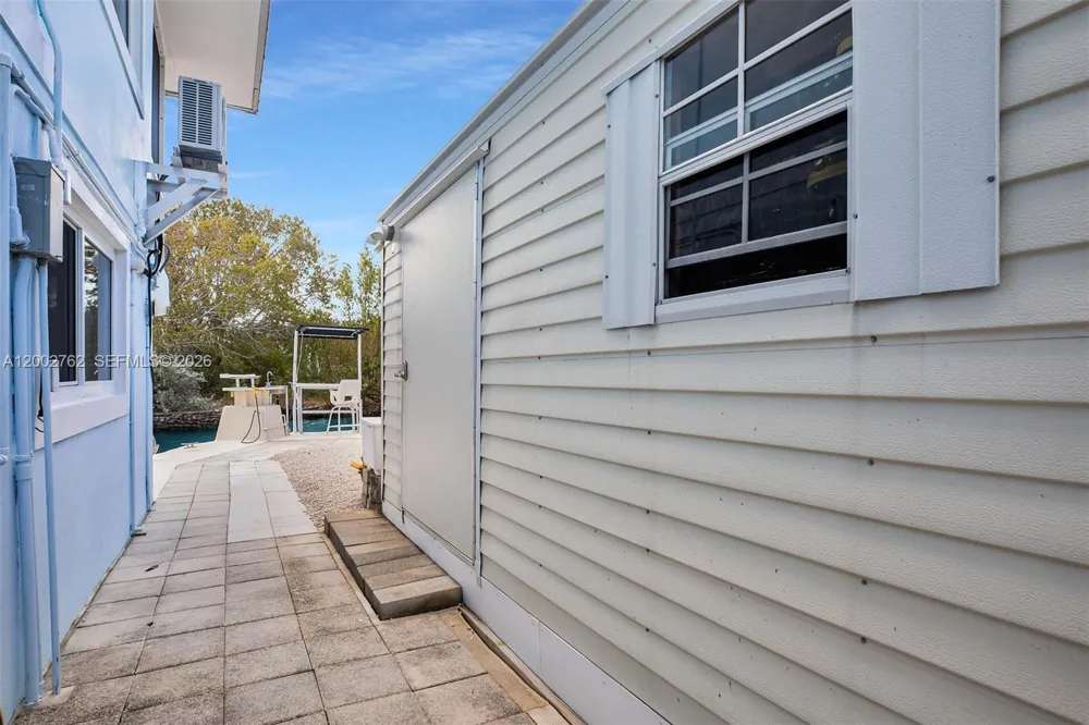 128 Dove Ave Tavernier, FL 33070