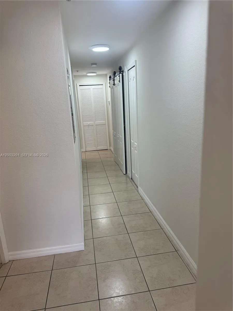8826 W Flagler St #102 Miami, FL 33174