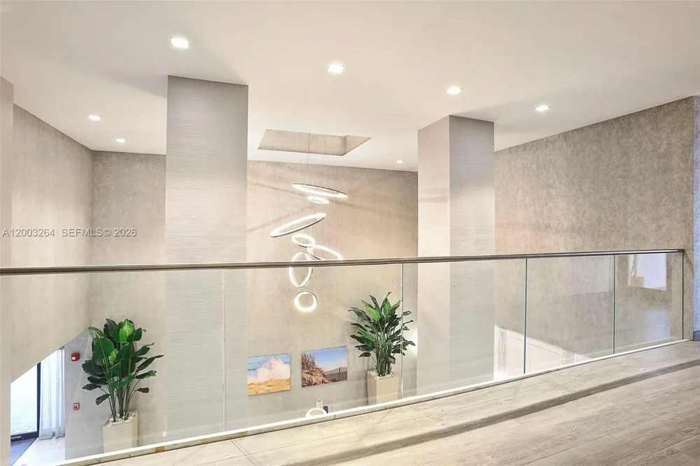 2301 S Ocean Dr #1705 Hollywood, FL 33019