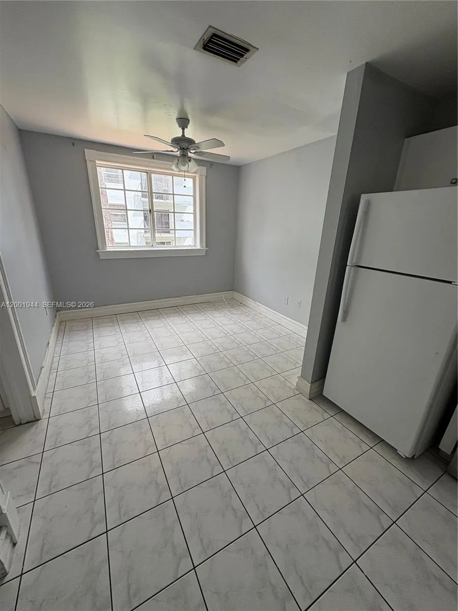 12035 SW 14th St #105 Miami, FL 33184