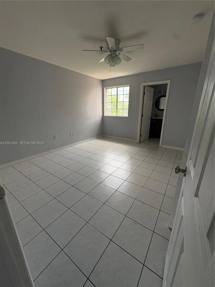 12035 SW 14th St #105 Miami, FL 33184