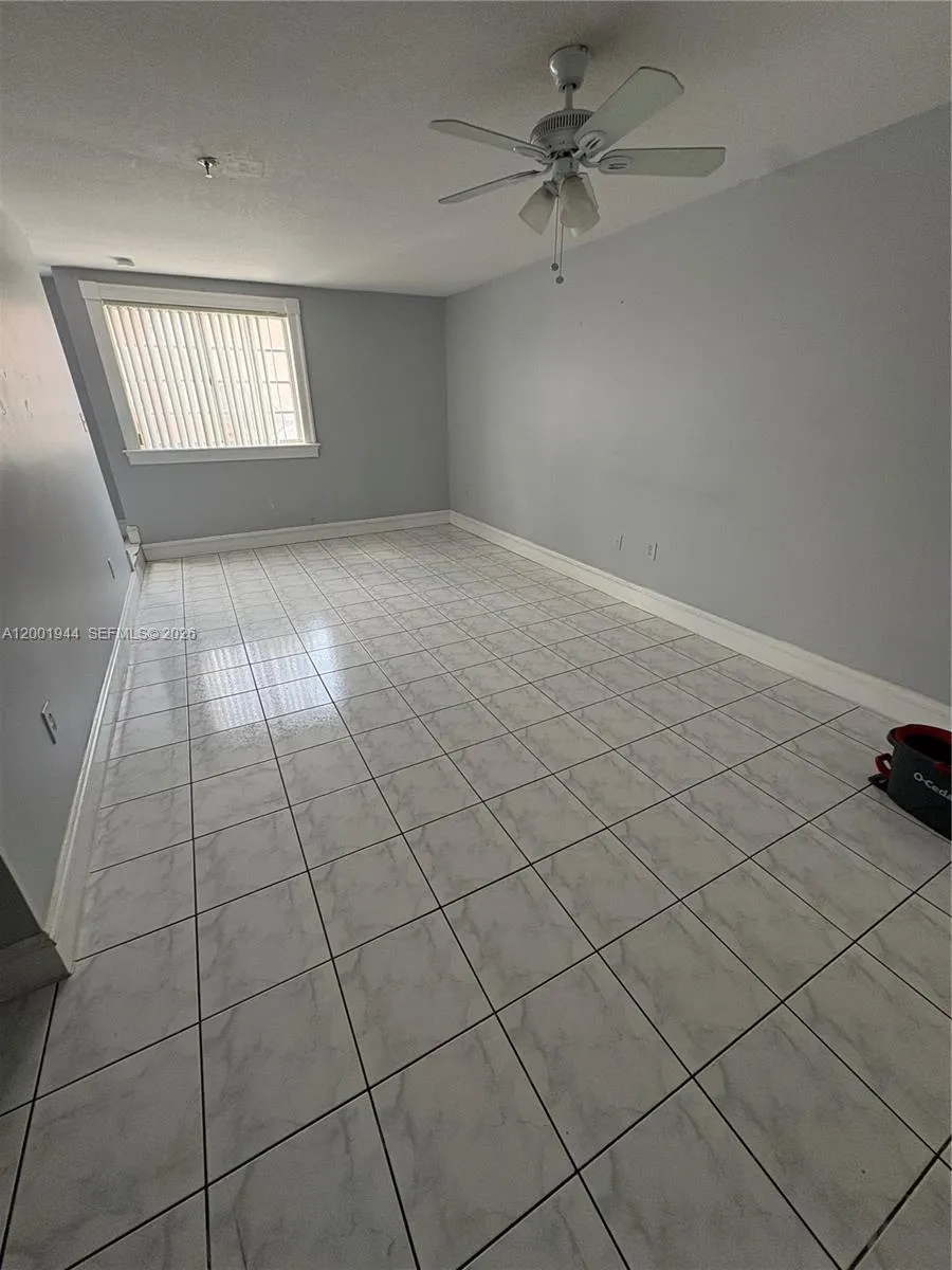 12035 SW 14th St #105 Miami, FL 33184
