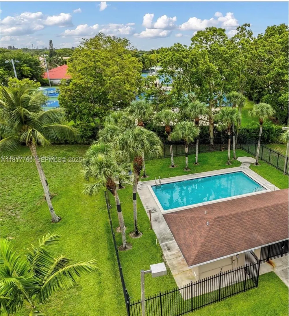 4089 Forest Hill Dr Cooper City, FL 33026