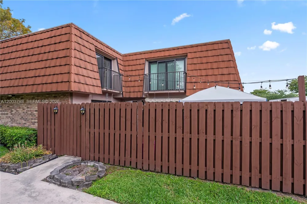 4089 Forest Hill Dr Cooper City, FL 33026