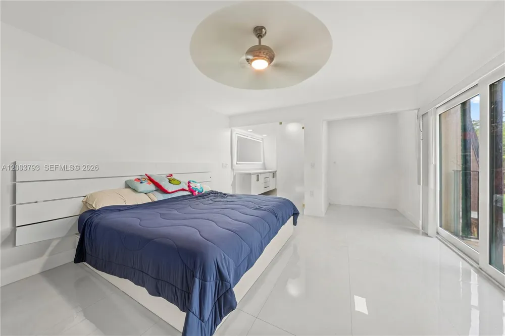 4089 Forest Hill Dr Cooper City, FL 33026
