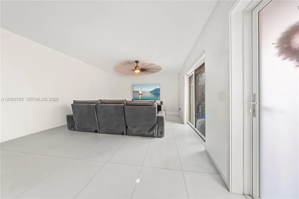 4089 Forest Hill Dr Cooper City, FL 33026
