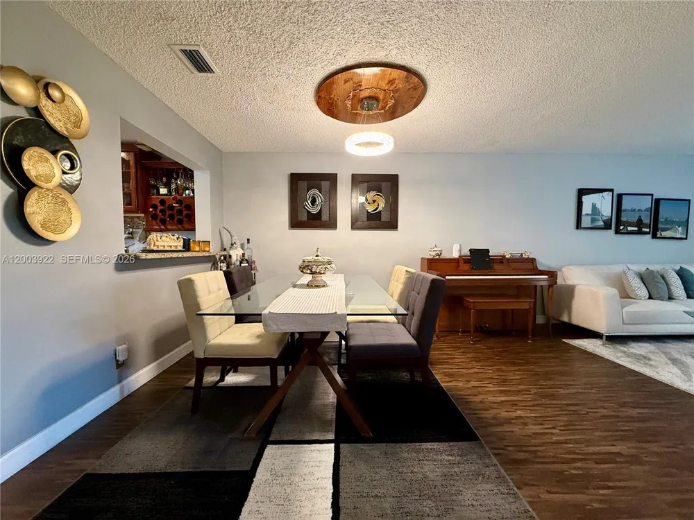 9251 NW 14th Ct #257 Pembroke Pines, FL 33024
