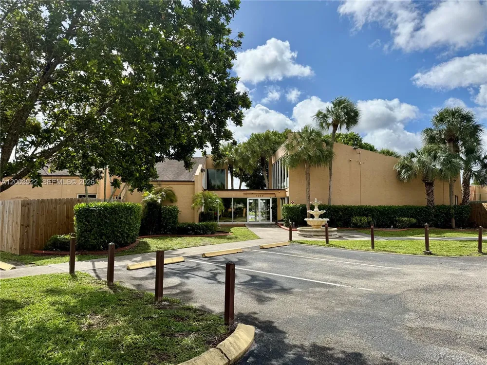 9251 NW 14th Ct #257 Pembroke Pines, FL 33024