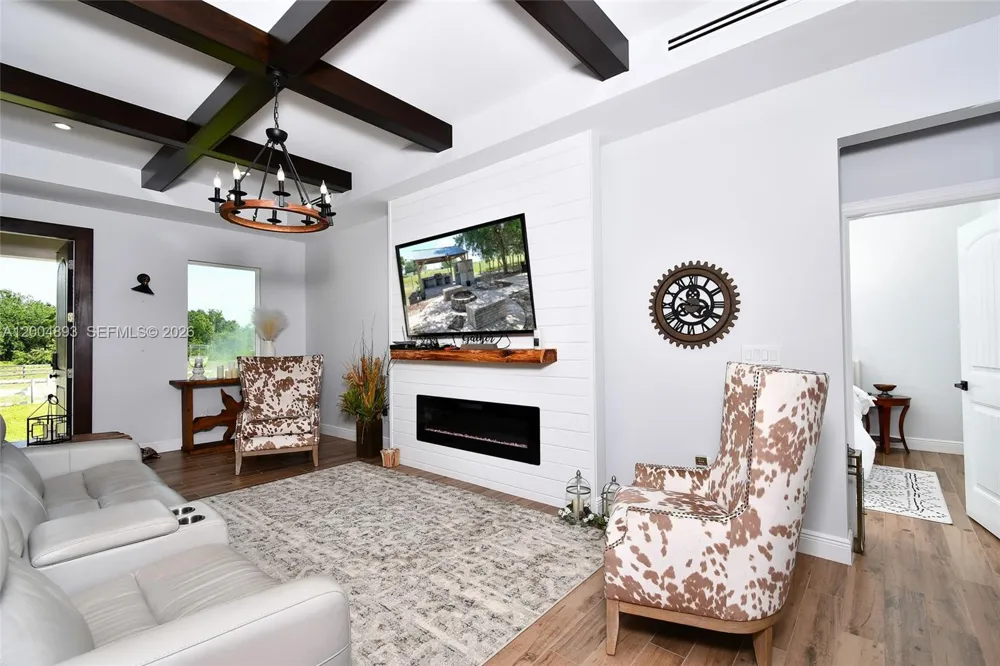 7655 17th Place La Belle, FL 33935