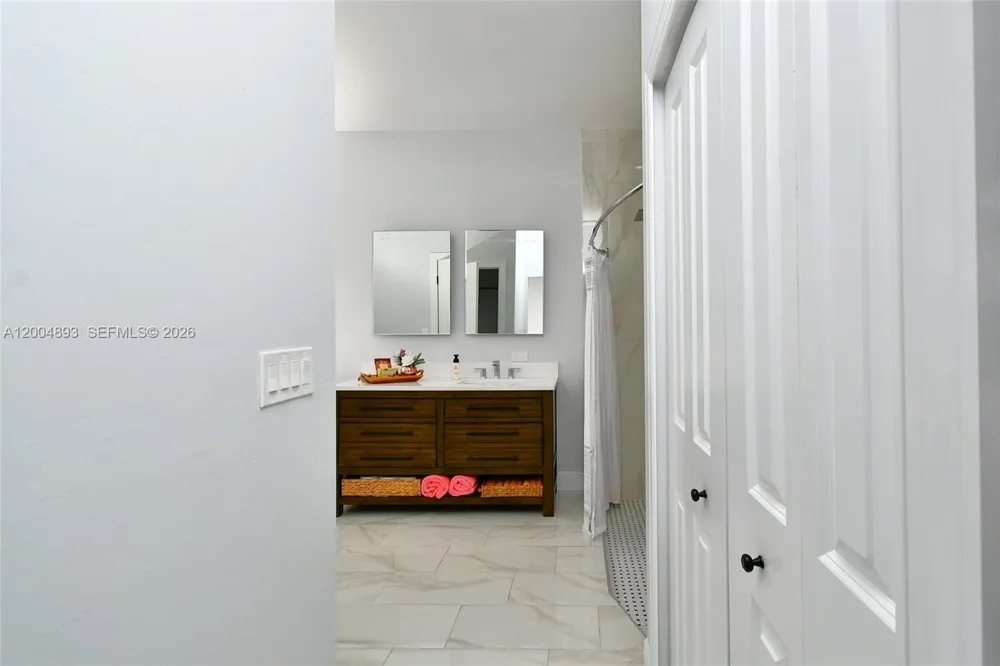 7655 17th Place La Belle, FL 33935