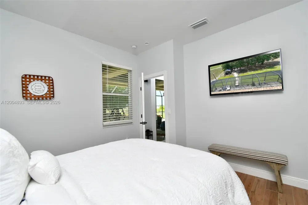 7655 17th Place La Belle, FL 33935