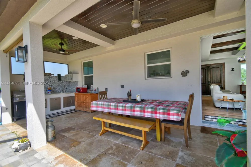 7655 17th Place La Belle, FL 33935