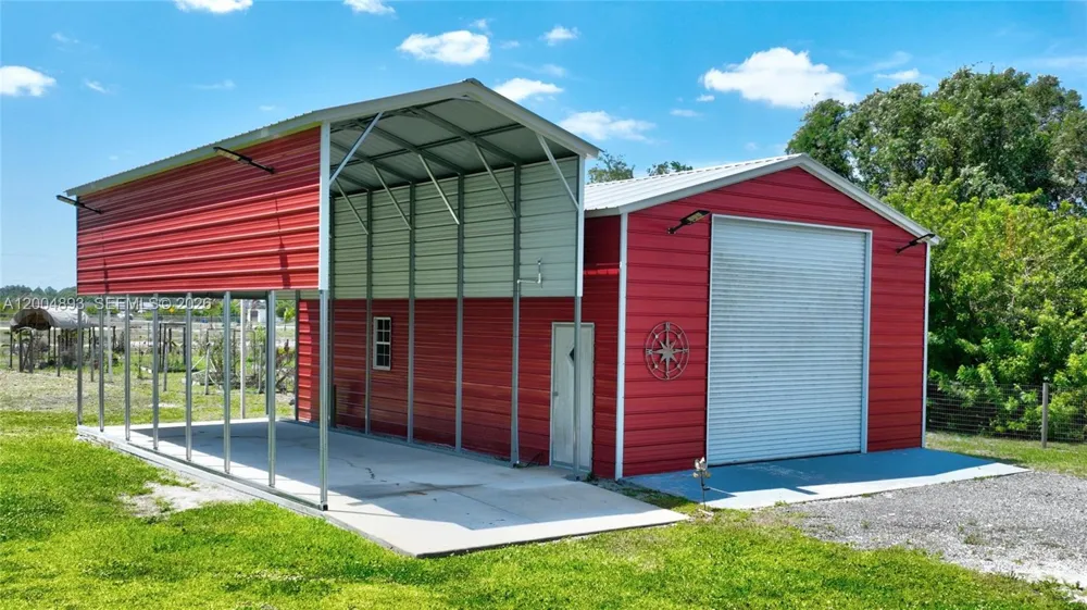 7655 17th Place La Belle, FL 33935