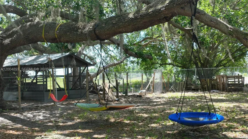 7655 17th Place La Belle, FL 33935