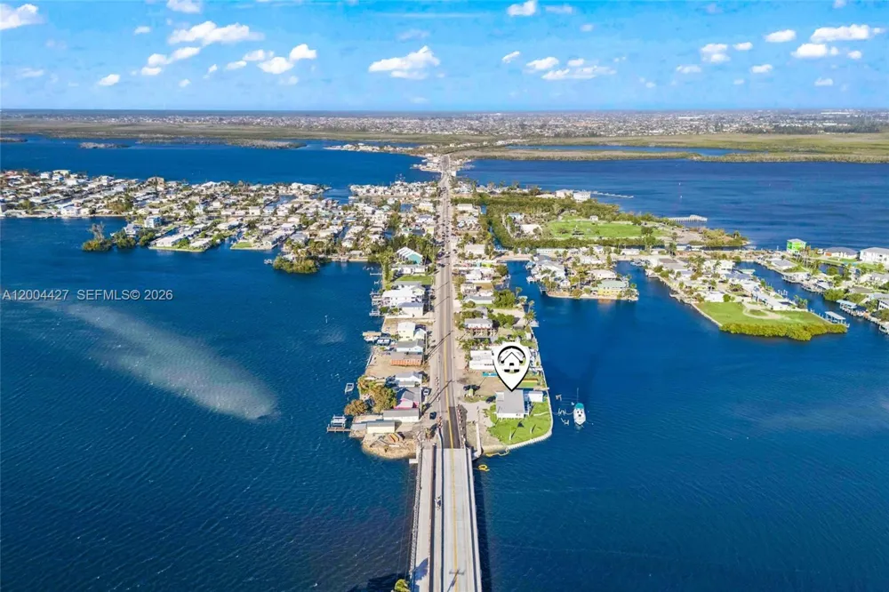 4767 Pine Island RD NW Matlacha, FL 33993