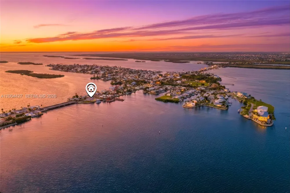 4767 Pine Island RD NW Matlacha, FL 33993
