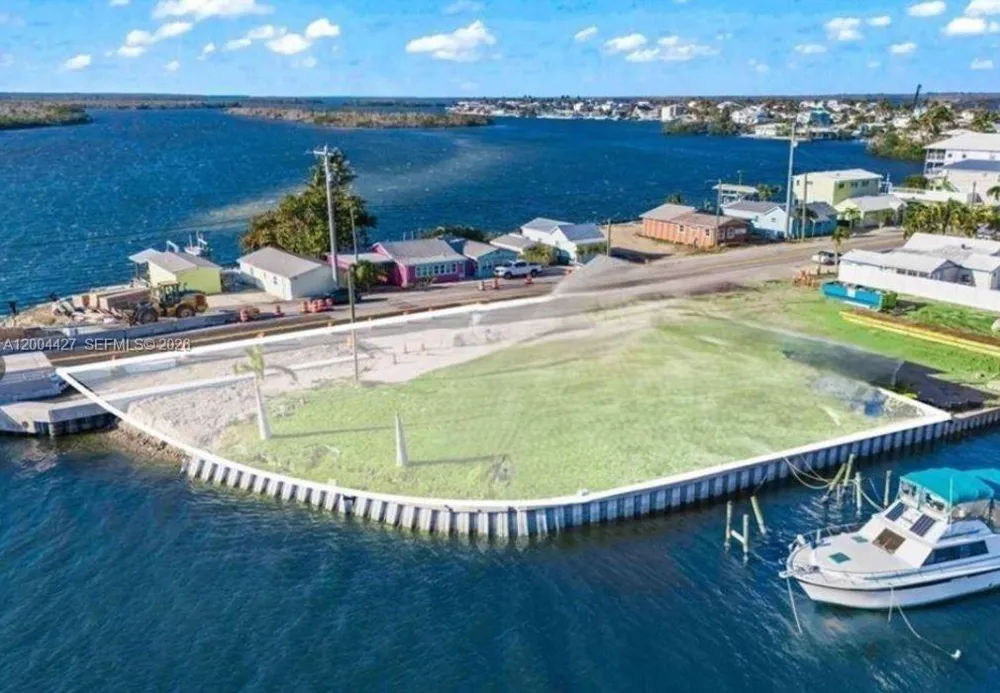 4767 Pine Island RD NW Matlacha, FL 33993