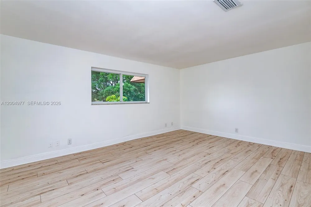 7920 Kimberly Blvd #305 North Lauderdale, FL 33068