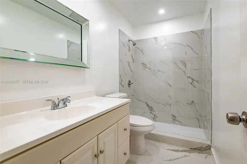 7920 Kimberly Blvd #305 North Lauderdale, FL 33068