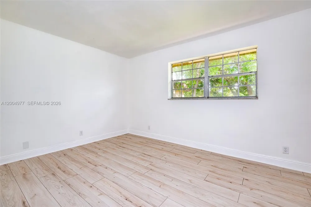 7920 Kimberly Blvd #305 North Lauderdale, FL 33068