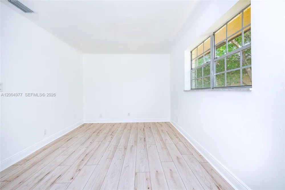 7920 Kimberly Blvd #305 North Lauderdale, FL 33068