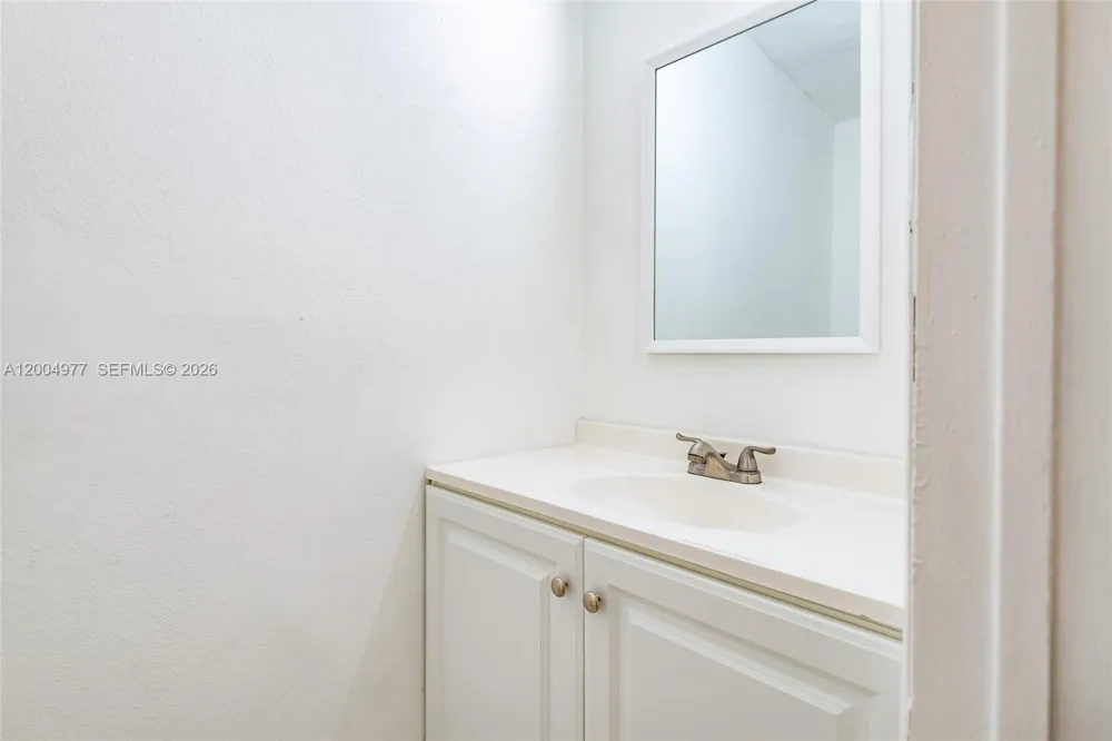 7920 Kimberly Blvd #305 North Lauderdale, FL 33068