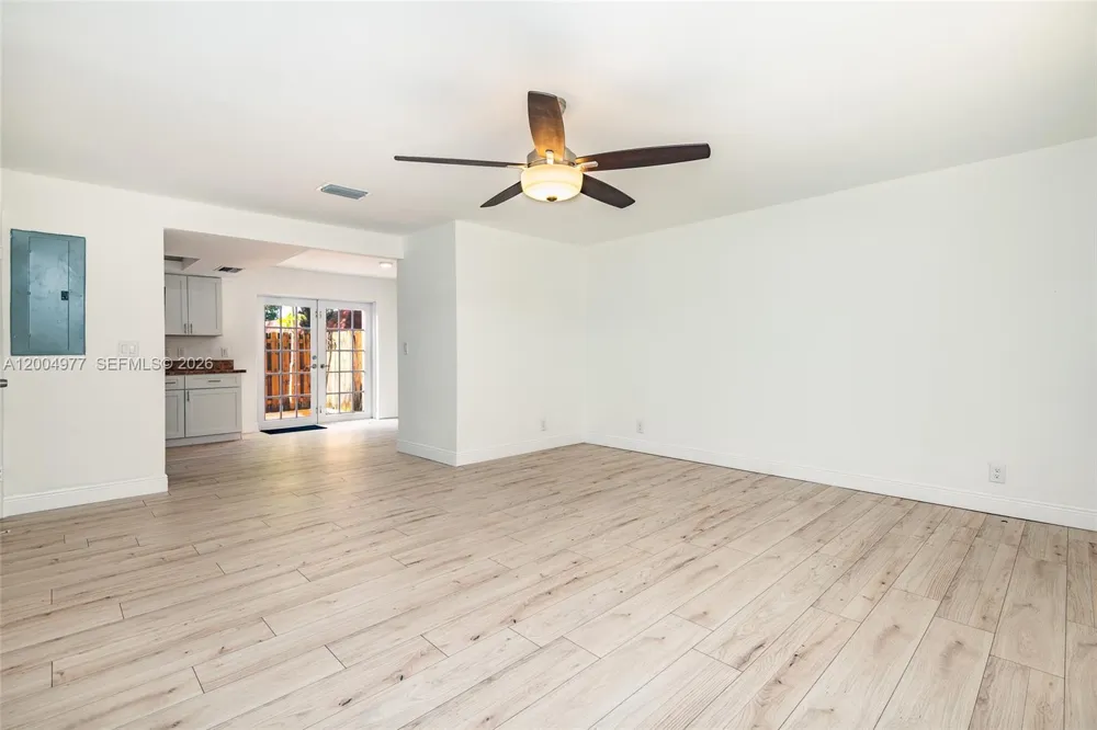 7920 Kimberly Blvd #305 North Lauderdale, FL 33068
