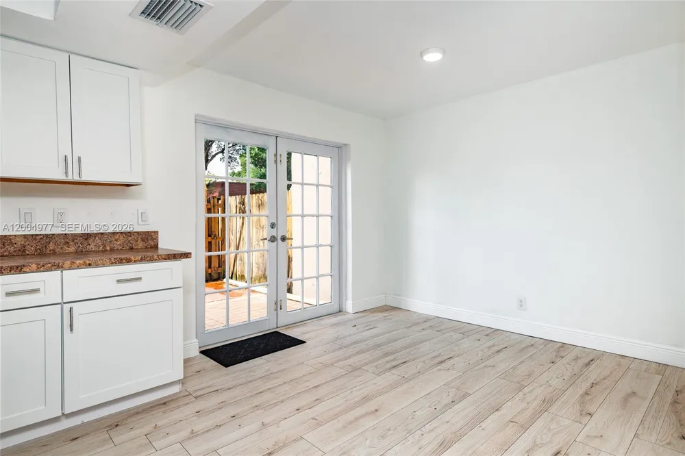 7920 Kimberly Blvd #305 North Lauderdale, FL 33068