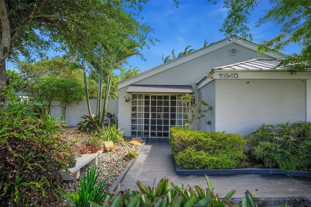 15540 SW 152nd Ter Miami, FL 33187