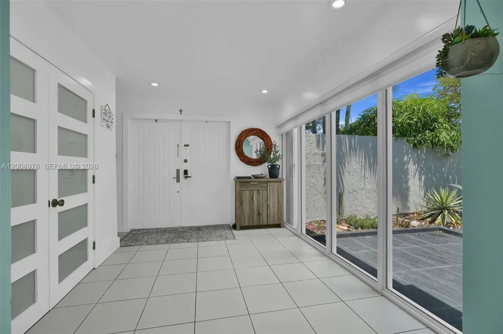 15540 SW 152nd Ter Miami, FL 33187