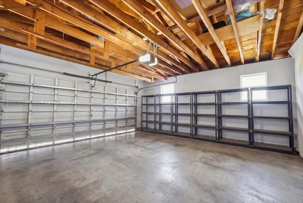 740 SW 7th Ave Hallandale Beach, FL 33009