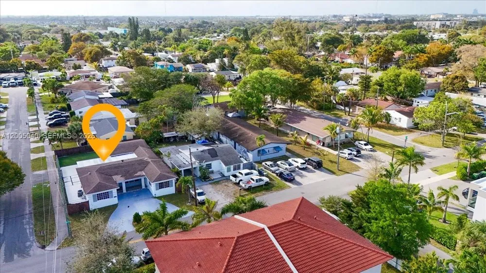 740 SW 7th Ave Hallandale Beach, FL 33009