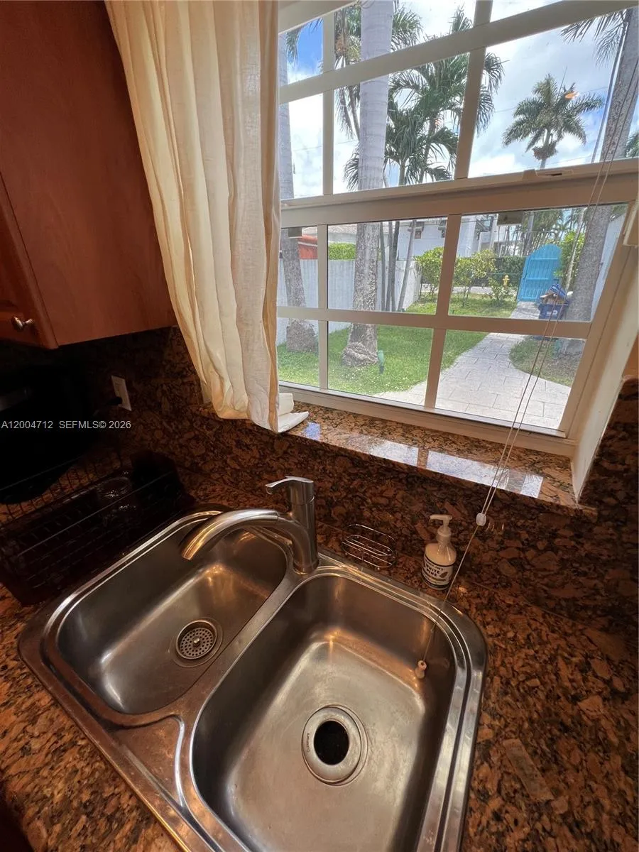 265 Palm Ave Miami Beach, FL 33139