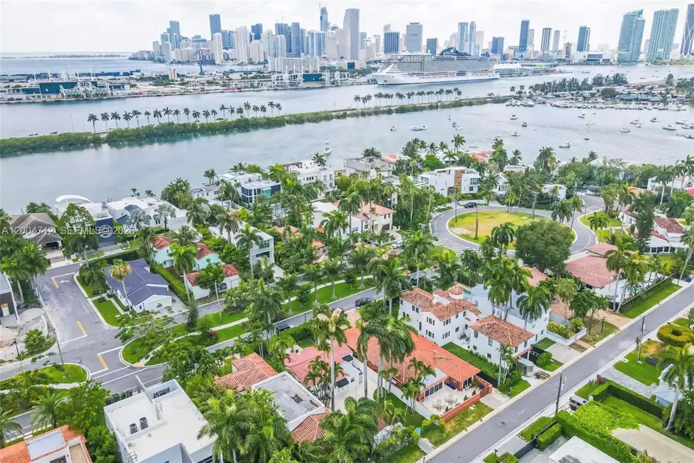 265 Palm Ave Miami Beach, FL 33139