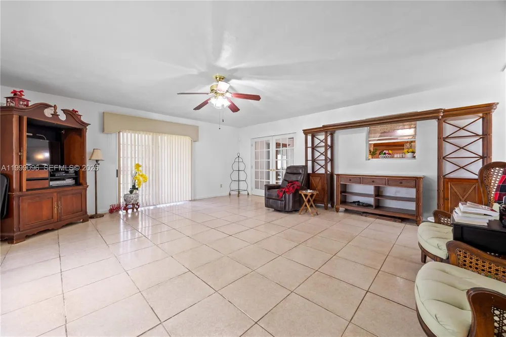 11298 NW 21st Ct Miami, FL 33167