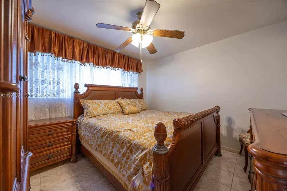 11298 NW 21st Ct Miami, FL 33167