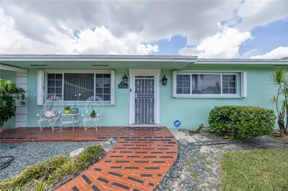 11298 NW 21st Ct Miami, FL 33167
