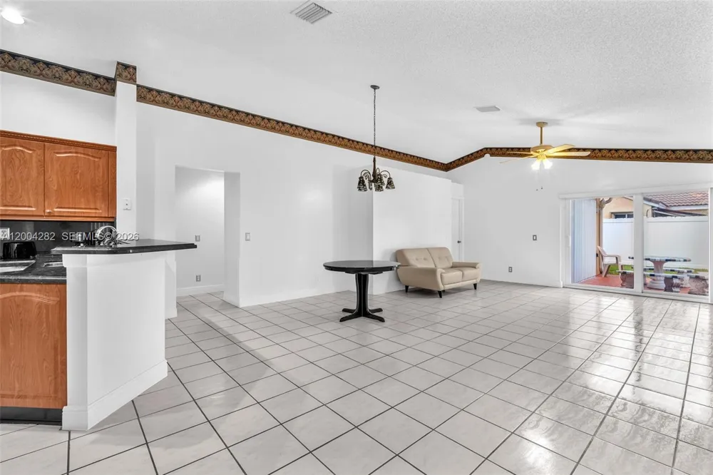 1600 Salerno Cir Weston, FL 33327