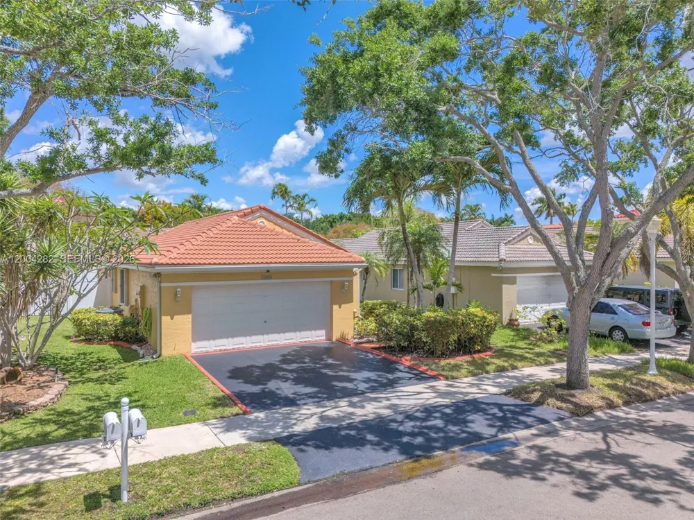 1600 Salerno Cir Weston, FL 33327