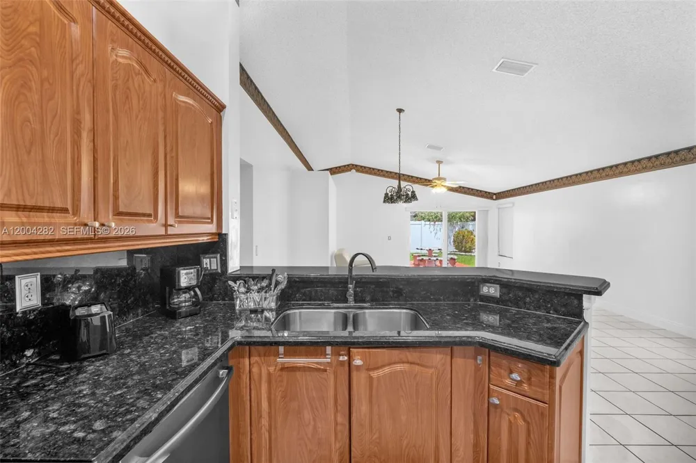 1600 Salerno Cir Weston, FL 33327