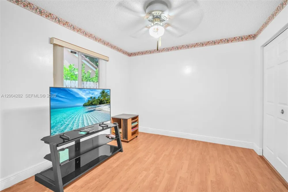 1600 Salerno Cir Weston, FL 33327
