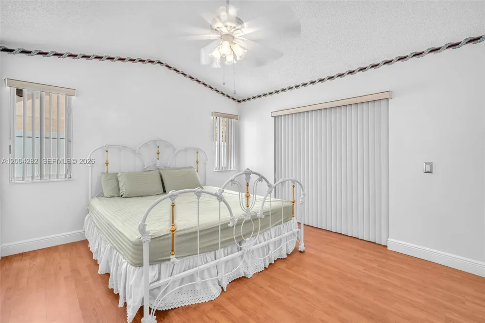 1600 Salerno Cir Weston, FL 33327