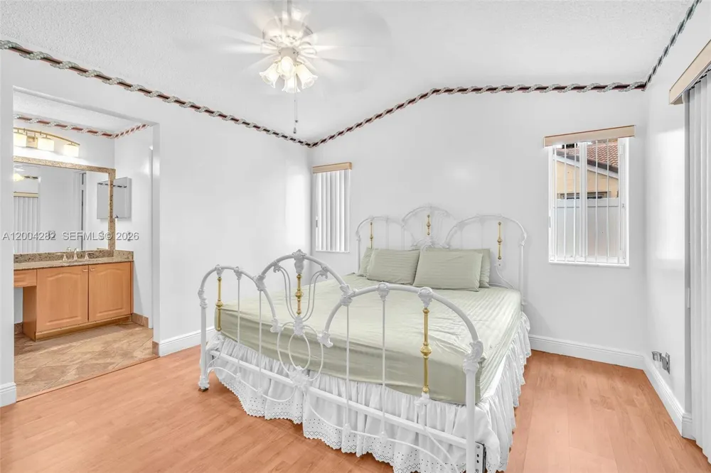 1600 Salerno Cir Weston, FL 33327