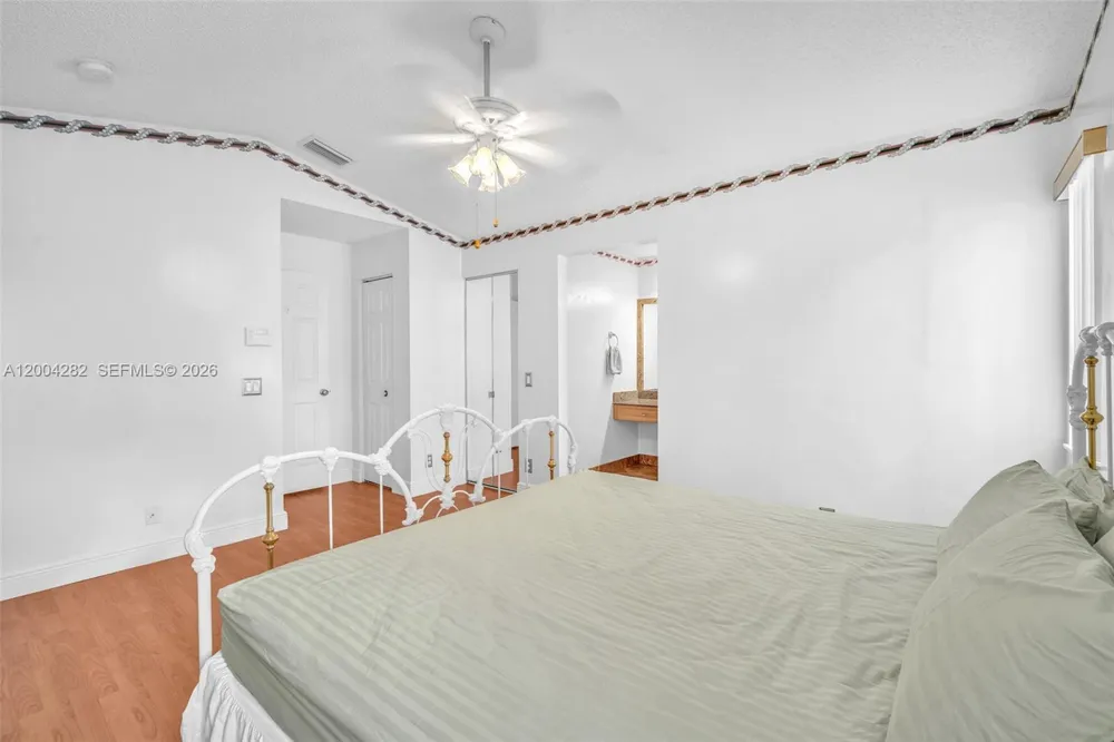 1600 Salerno Cir Weston, FL 33327