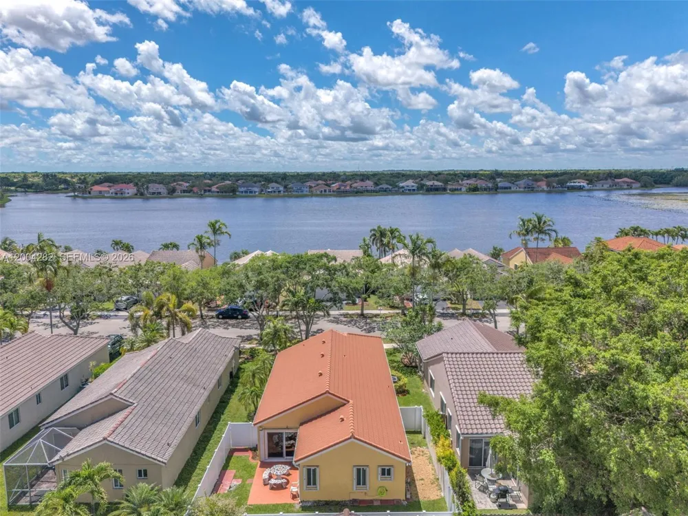 1600 Salerno Cir Weston, FL 33327
