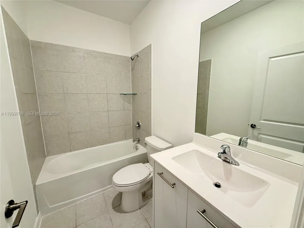 12223 NW 23rd Pl Miami, FL 33167